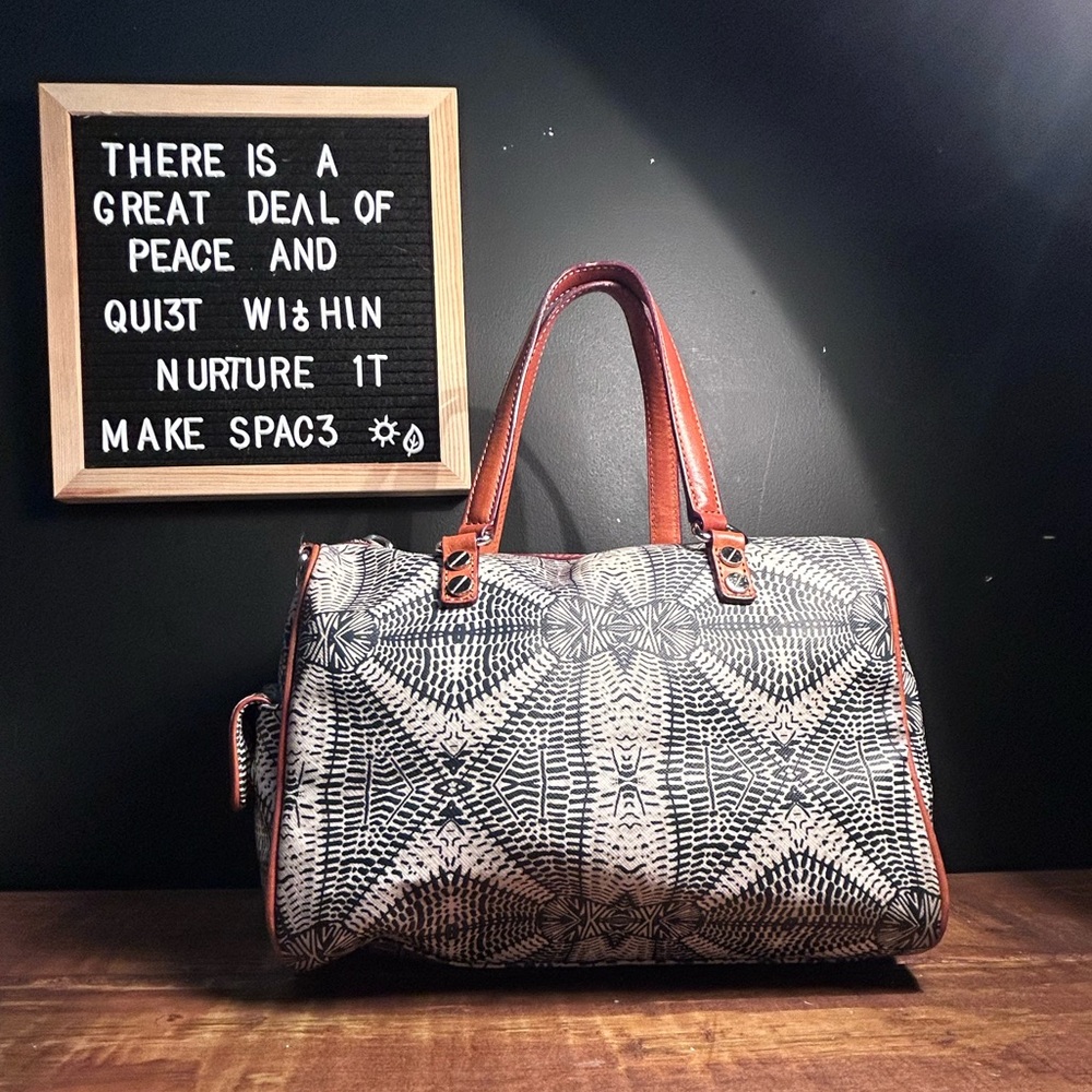 RARE L.A.M.B Aztec and lamb printed leather duffle handbag Y2K style - Picture 5 of 15